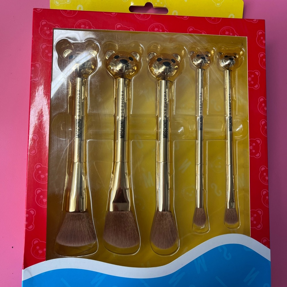 Moschino + Sephora Bear brush set
